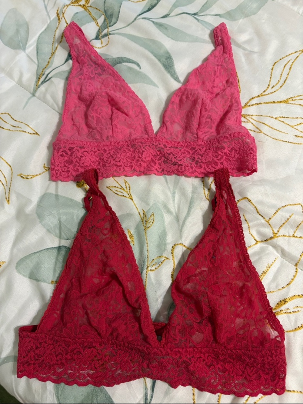 Victoria secret Lace Bralette Set in Hot Pink and red small